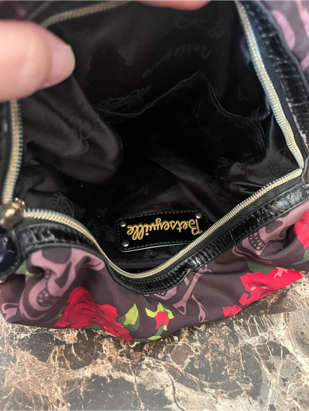 Betsey Johnson Black Shoulder Bag with Red Roses and Pink Skulls Betsyville - Picture 10 of 16